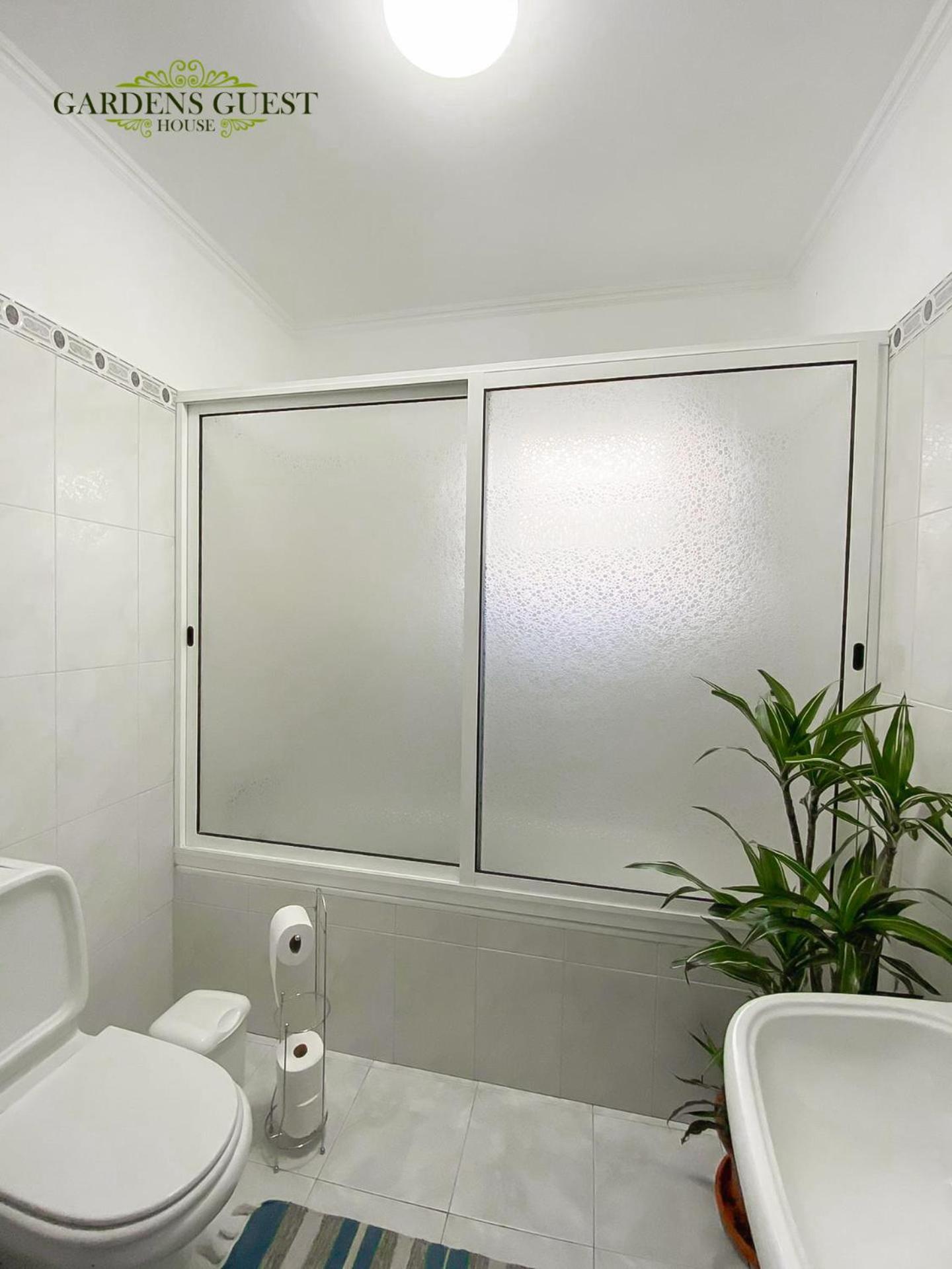 Gardens Guest House Sao Vicente  Ruang foto