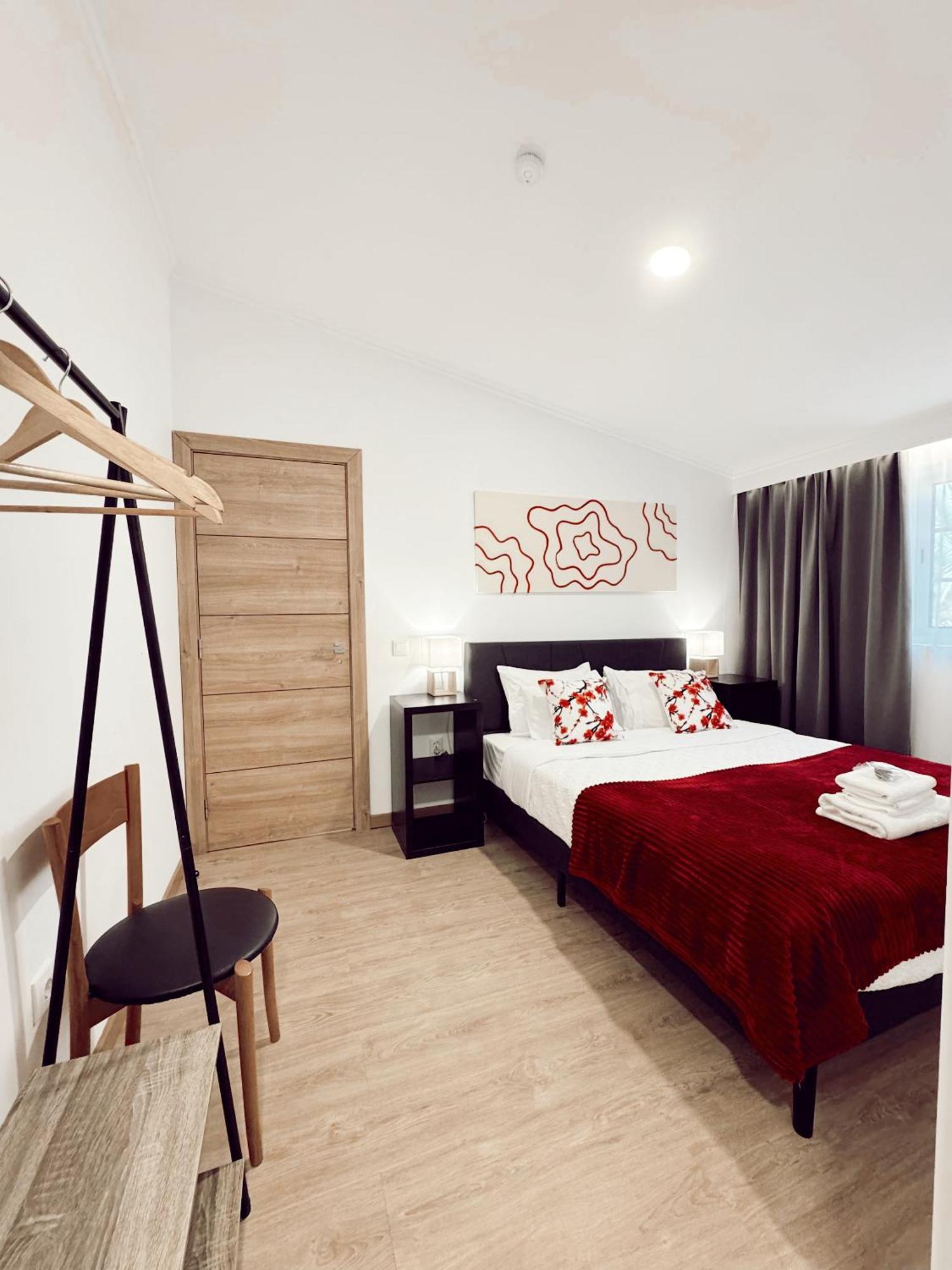 Gardens Guest House Sao Vicente  Bagian luar foto