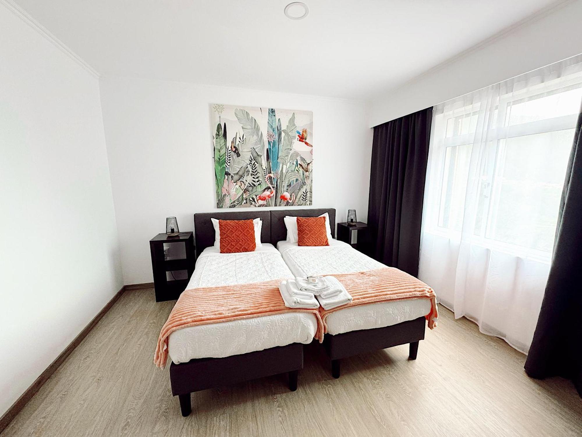 Gardens Guest House Sao Vicente  Bagian luar foto
